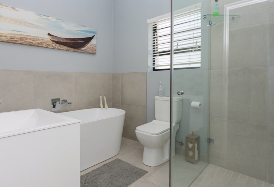 4 Bedroom Property for Sale in Myburgh Park Western Cape